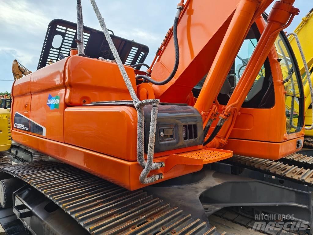 Doosan DX 225 LC Raupenbagger