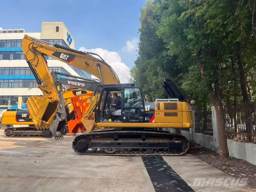 CAT 325 D L Raupenbagger