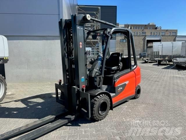 Linde E35L Elektrostapler