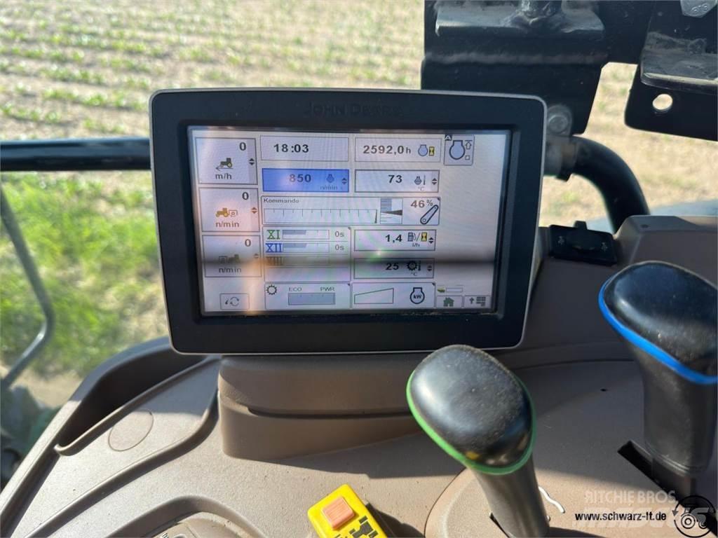 John Deere 6115R Traktoren