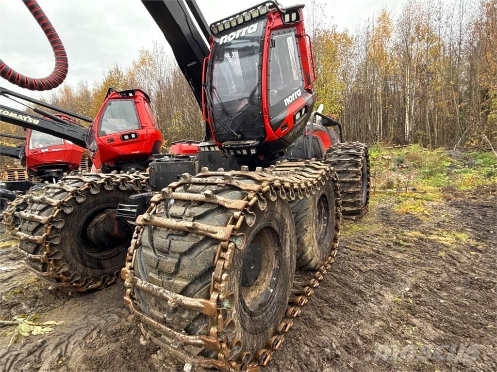 Komatsu 951 Harvester