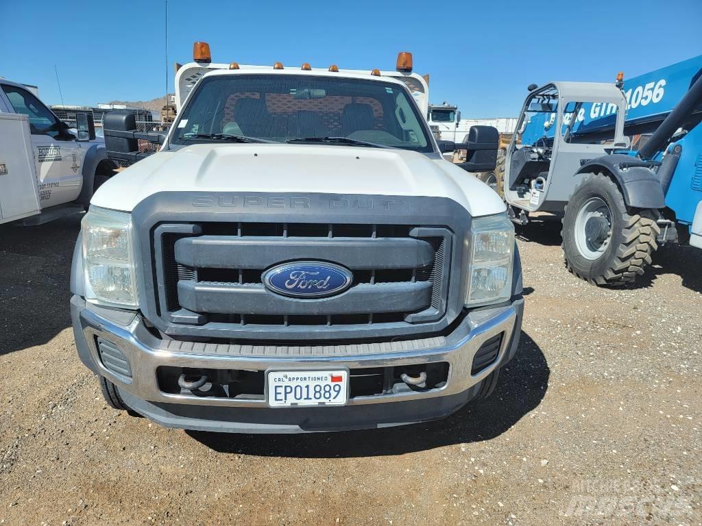 Ford F 450 XL Pritschenwagen/Pritschenwagen mit Seitenklappe