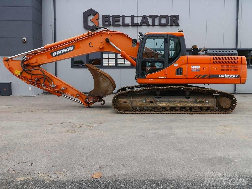 Doosan DX 255 LC-3 Raupenbagger