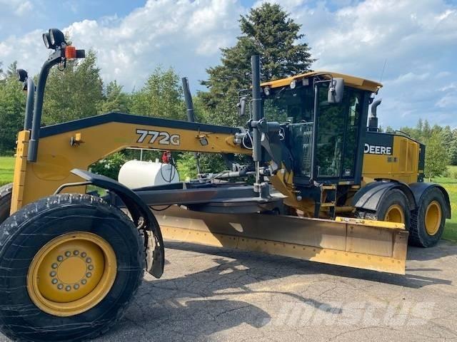 John Deere 772 G Grader