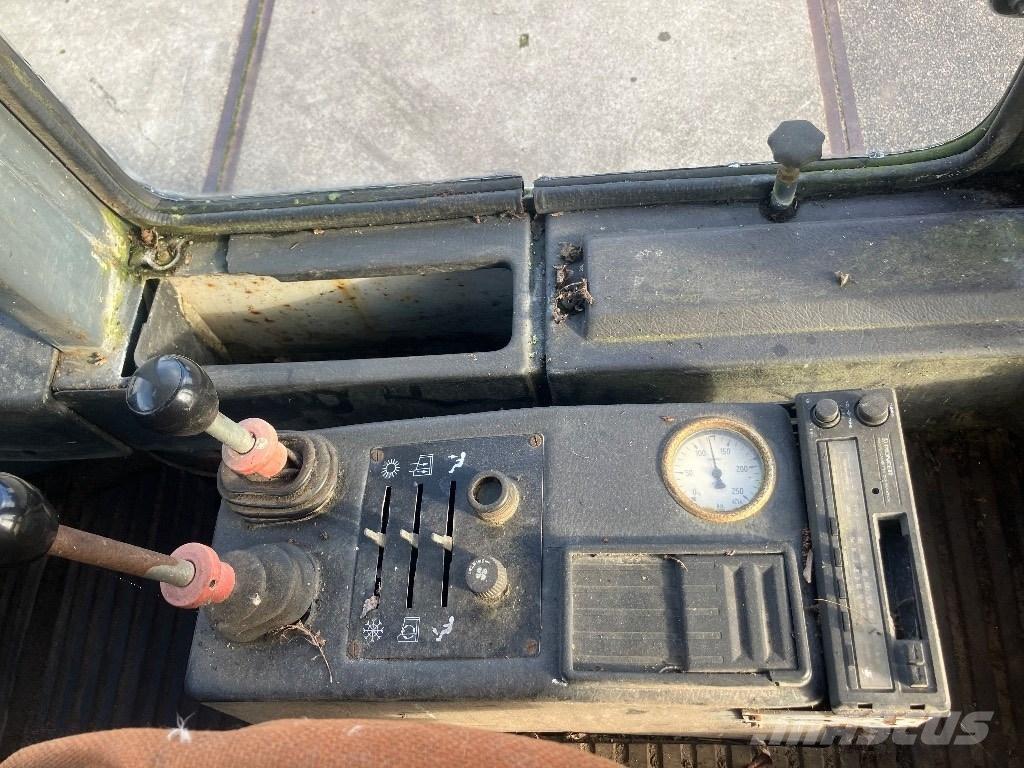 O&K L 6 shovel Radlader