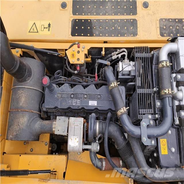 Komatsu PC 220-8 Raupenbagger