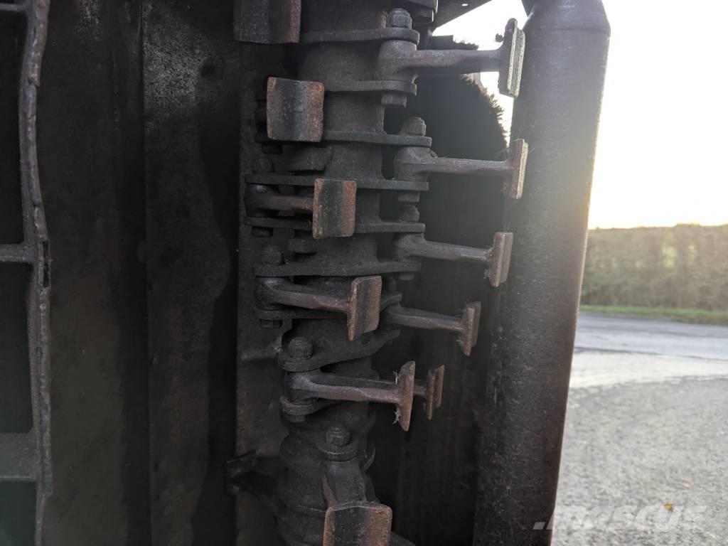 McConnel PA93 Heckenschneider