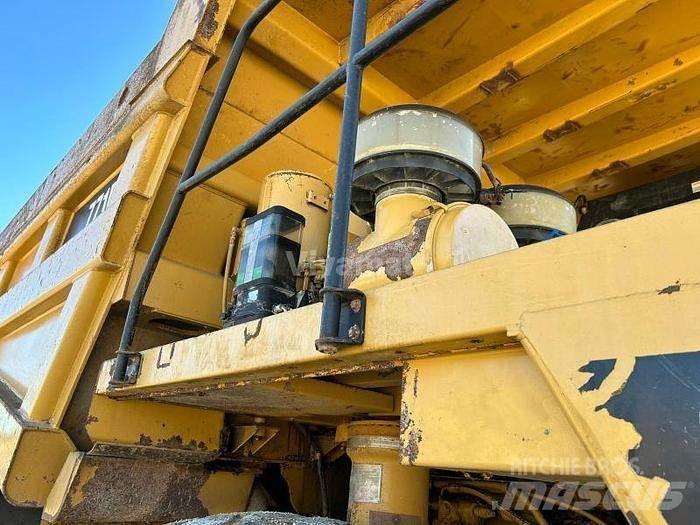 CAT 771D Minidumper