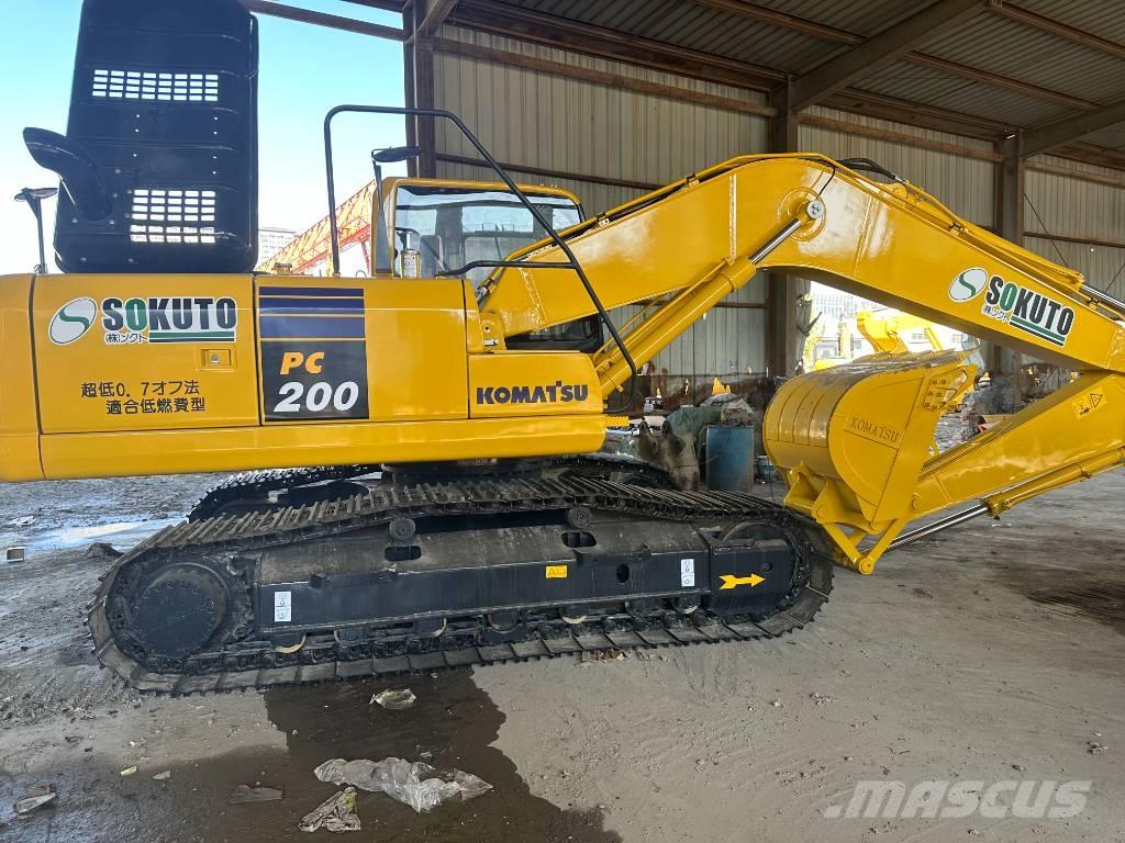 Komatsu PC 200-8 Midibagger  7t - 12t