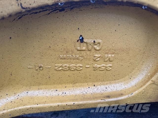 CAT 908 BUCKET LINK Schaufeln