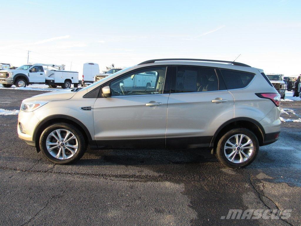 Ford Escape PKWs