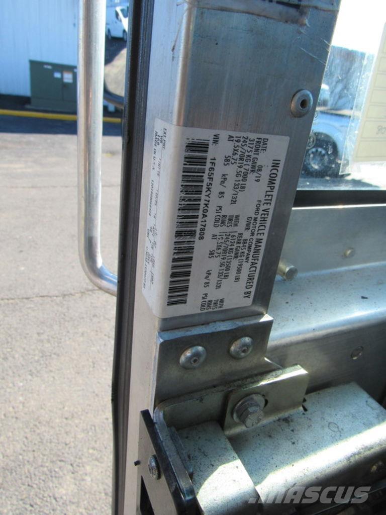 Ford F-59 Kofferaufbau