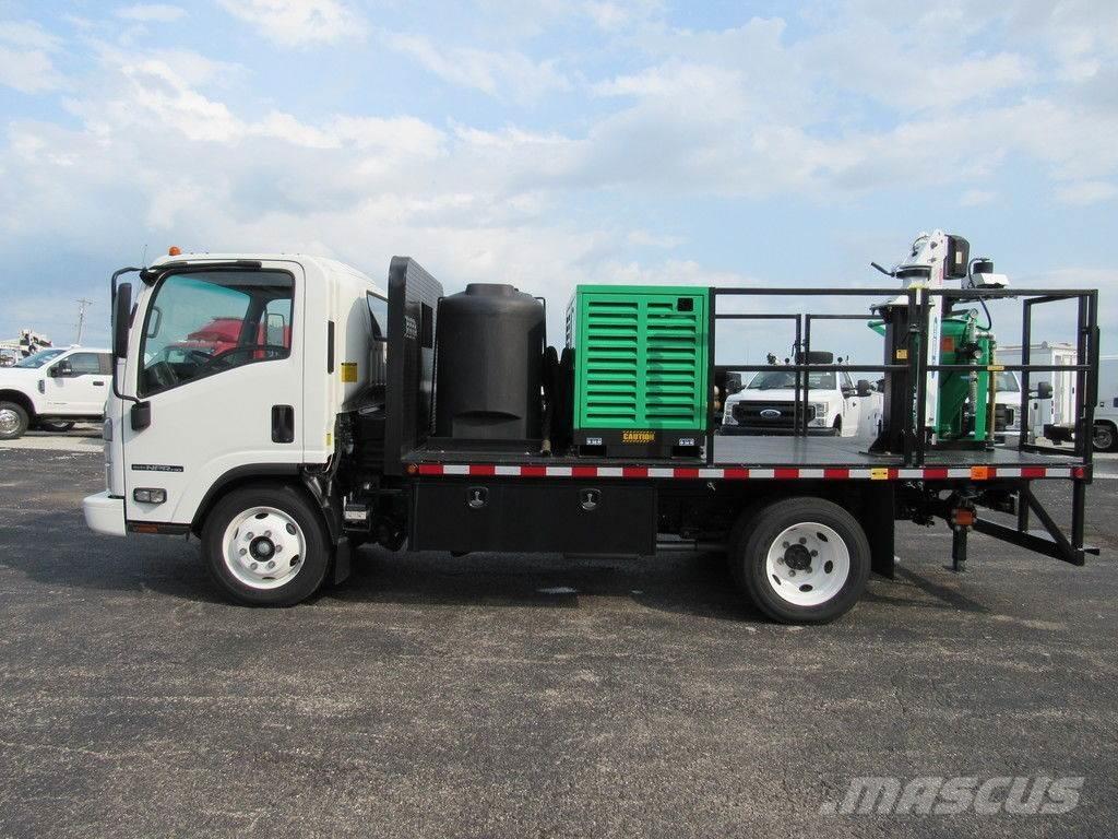 Isuzu NPR HD Pritschenwagen/Pritschenwagen mit Seitenklappe