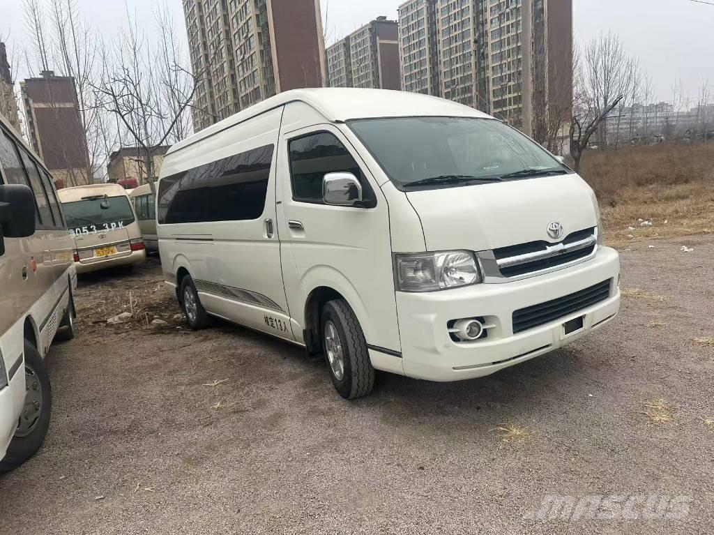 Toyota Hiace Überlandbusse