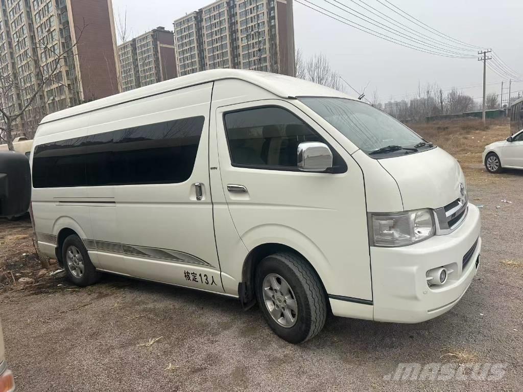 Toyota Hiace Überlandbusse