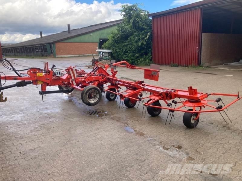 Kuhn GF 8702 T Kreiselheuer/-wender
