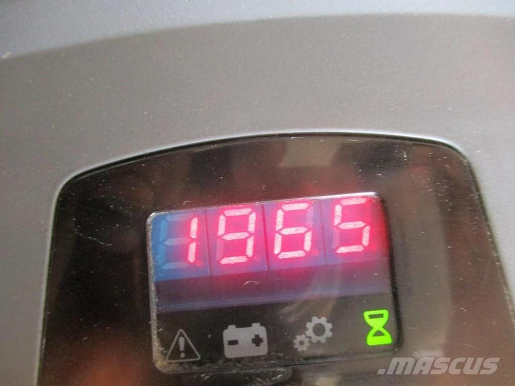 Toyota LPE200 Gabelstapler mit Fahrerstand