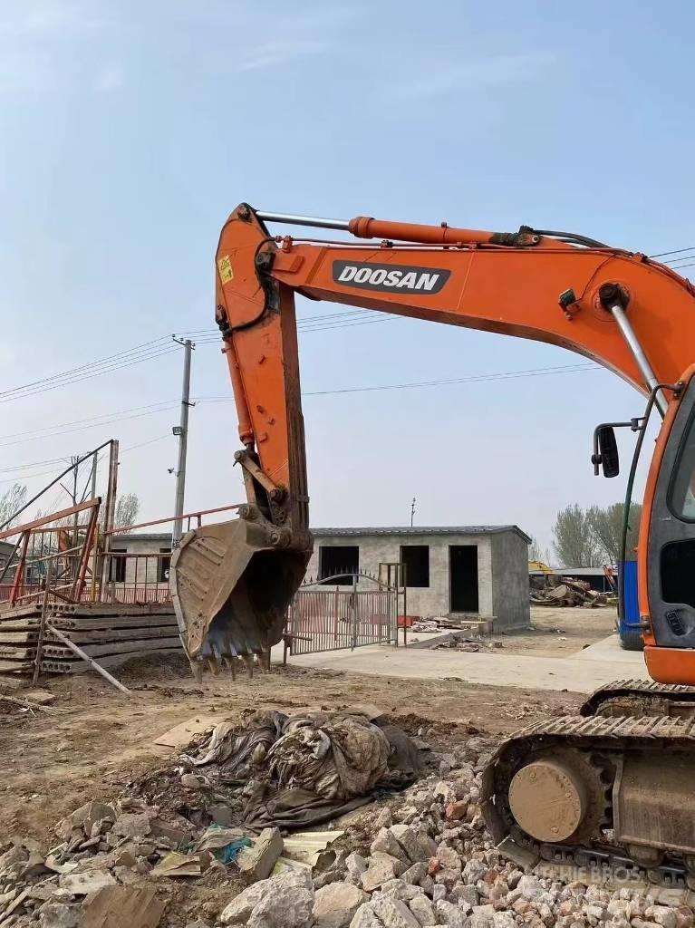 Doosan DX 225 LCA Raupenbagger