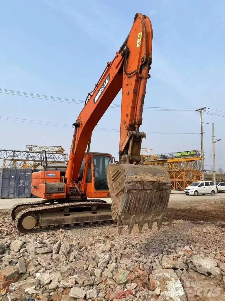 Doosan DX 225 LCA Raupenbagger
