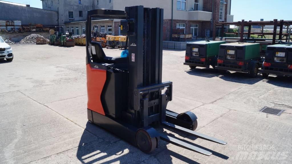 Linde R 20 N Schubmaststapler