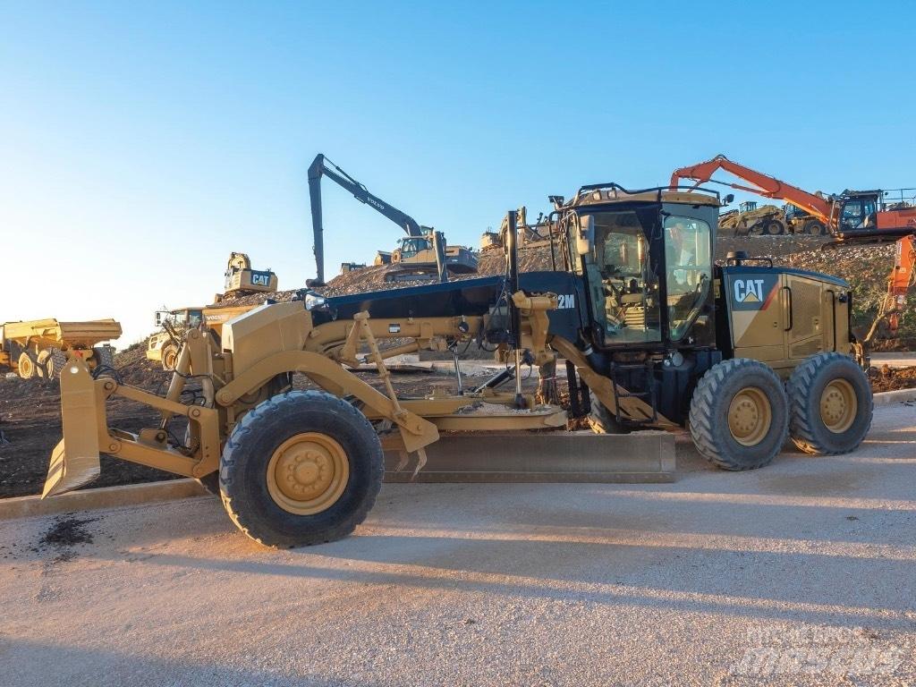 CAT 12 M Grader