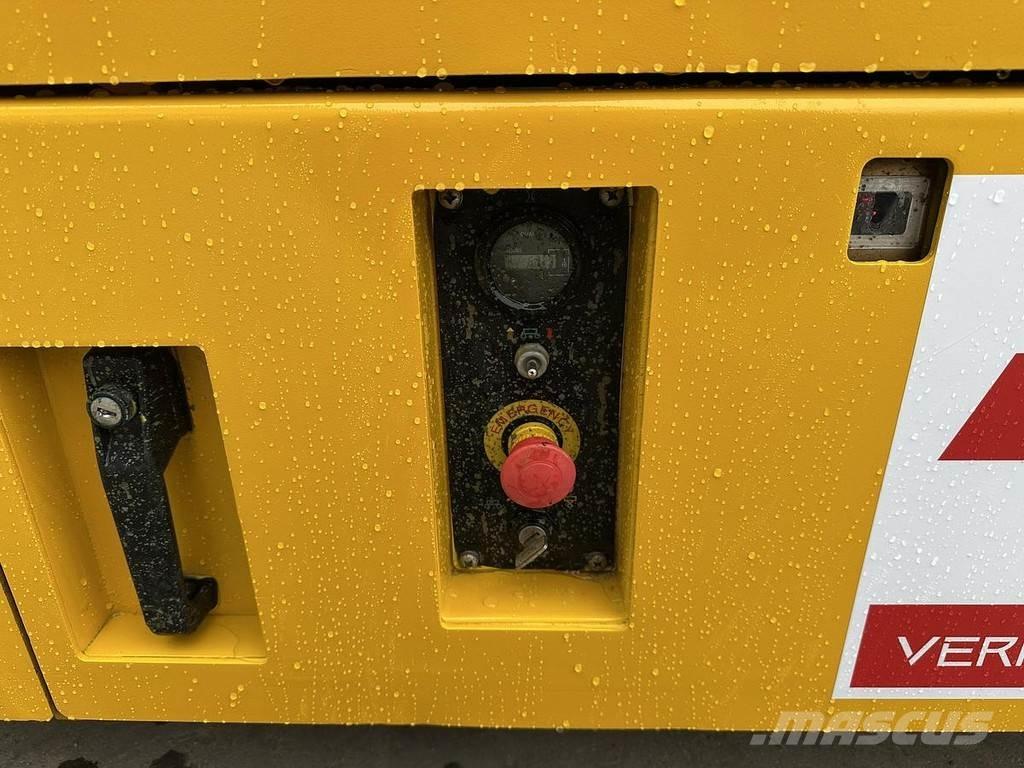 JCB S2032E Andere Arbeitsbühnen
