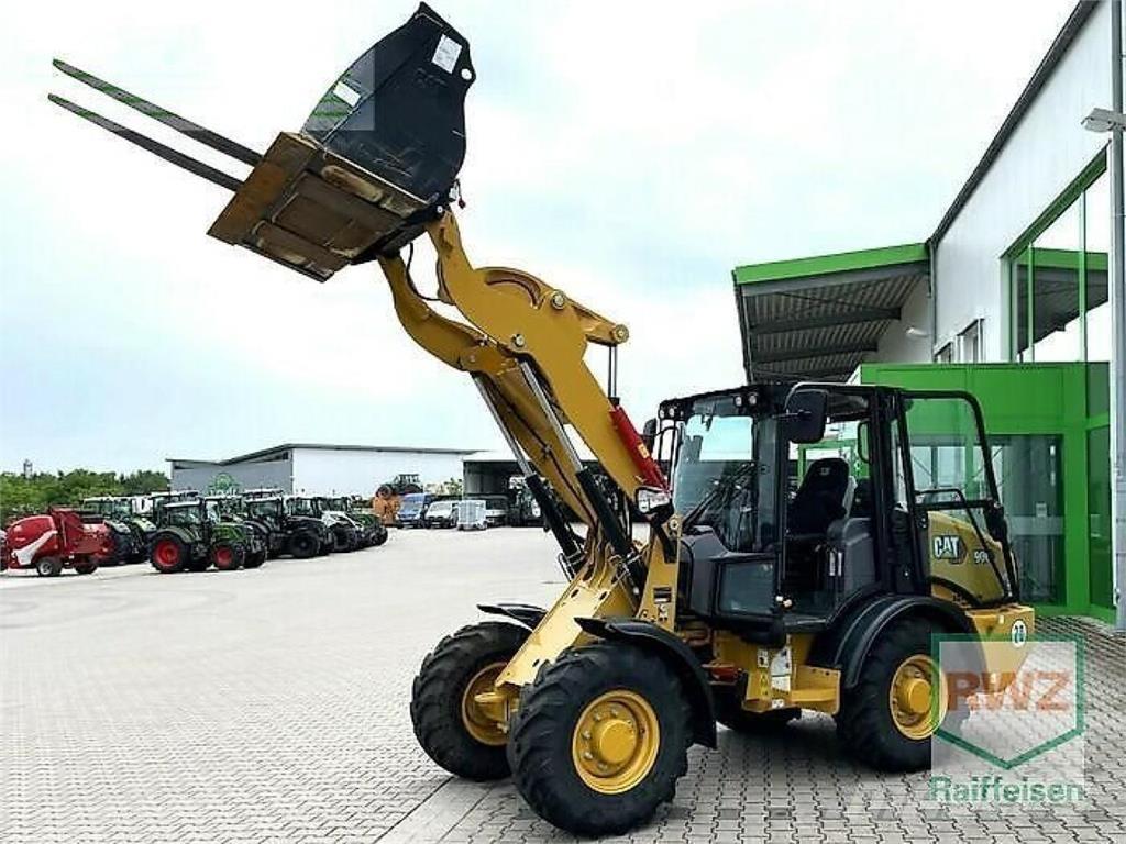 CAT 906 radlader Minibagger < 7t