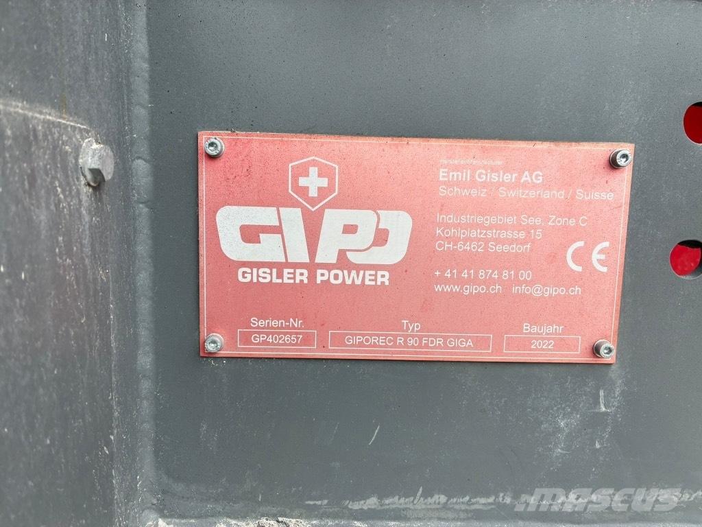 GIPO P090 GIGA Mobile Brecher