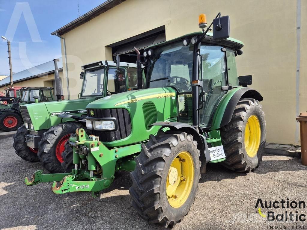 John Deere 5820 Traktoren