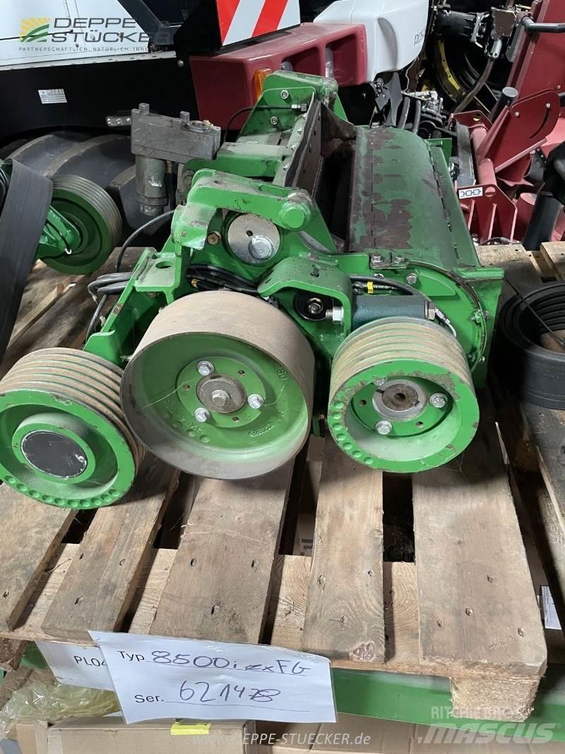 John Deere 8500i Feldhäcksler