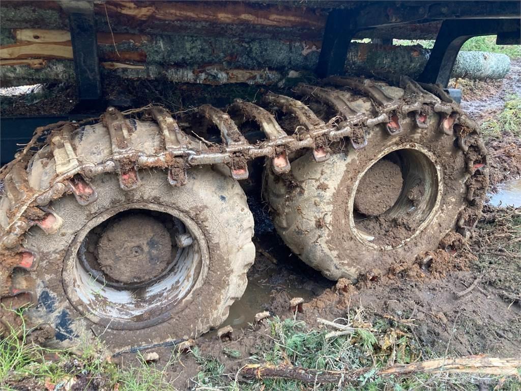 Komatsu 875 Forwarder