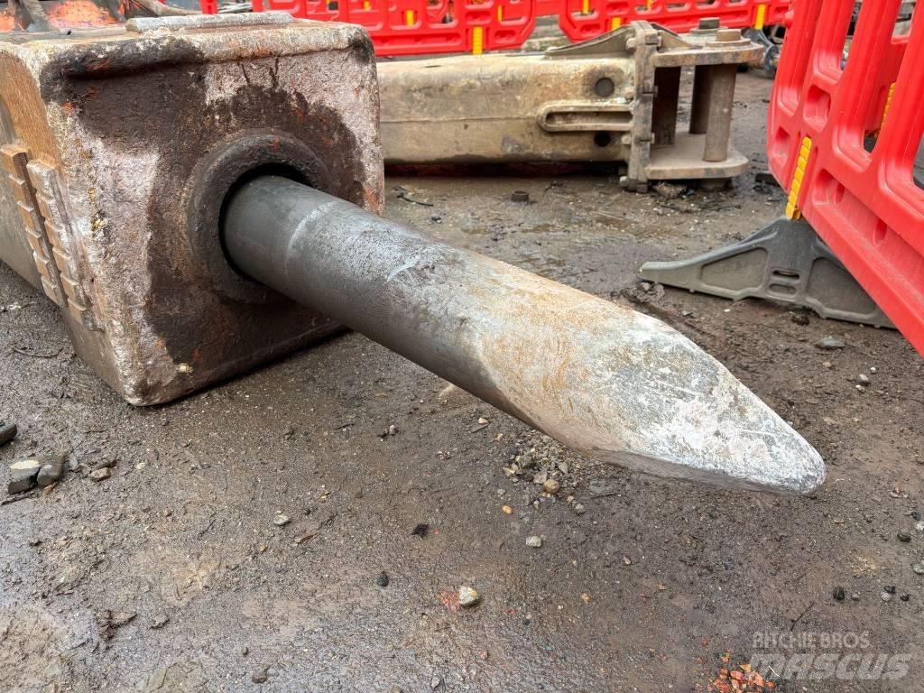 NPK GH 18 Hammer / Brecher