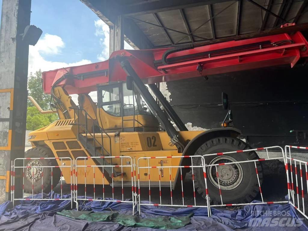 Sany SRSC 45V Reach-Stacker