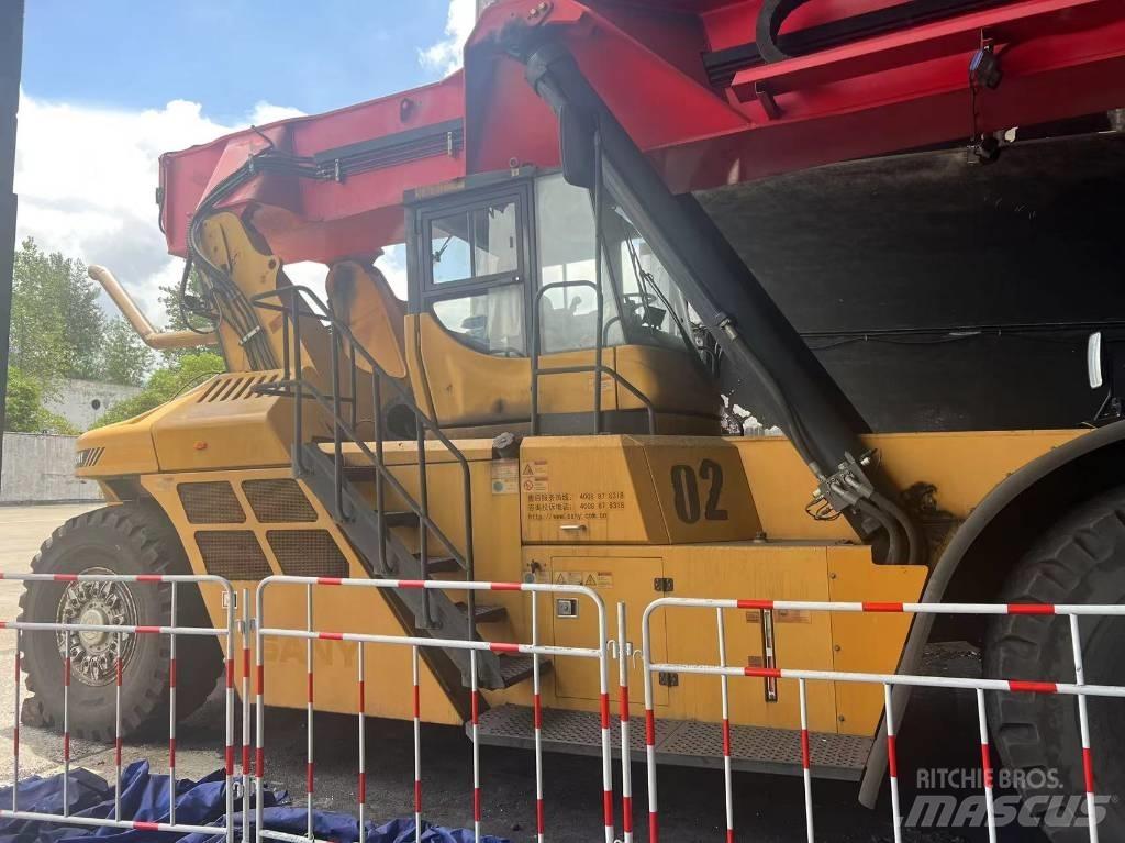 Sany SRSC 45V Reach-Stacker