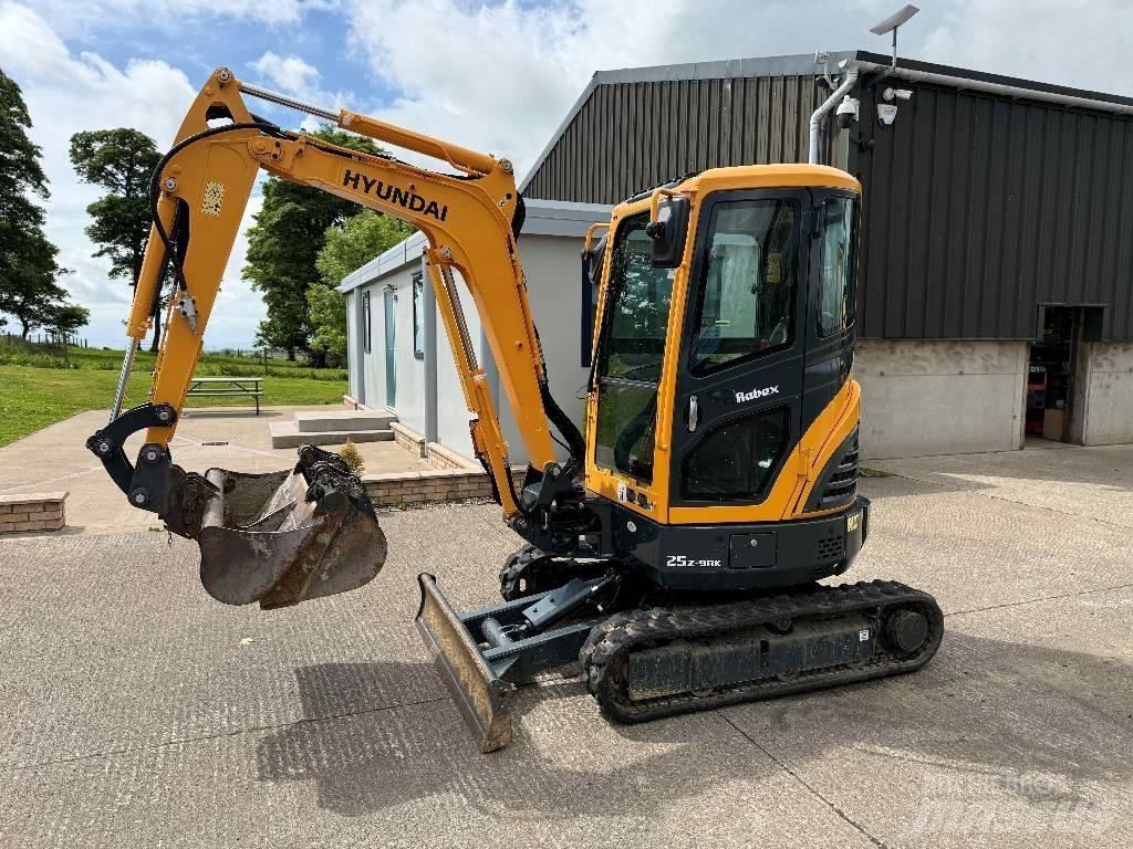 Hyundai R25Z-9 AK Minibagger < 7t