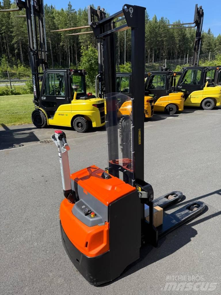 Rocla SWS12L Deichselstapler