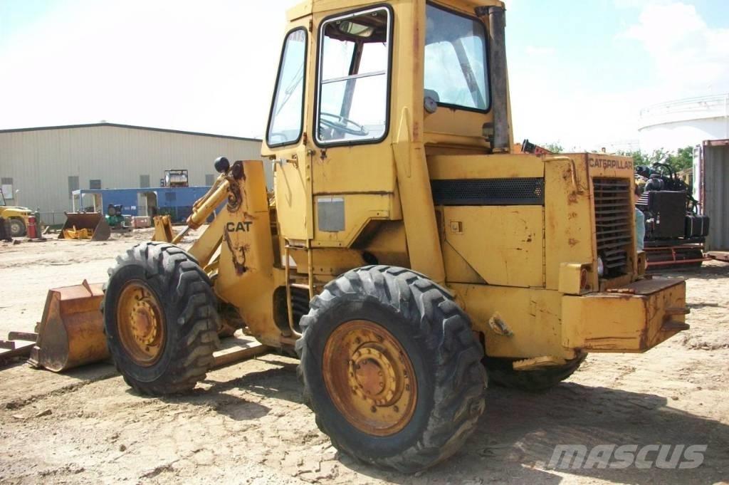CAT 910 Radlader