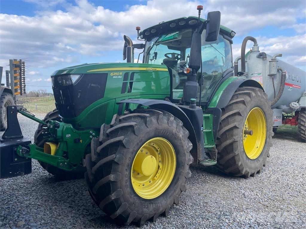 John Deere 6250R Traktoren