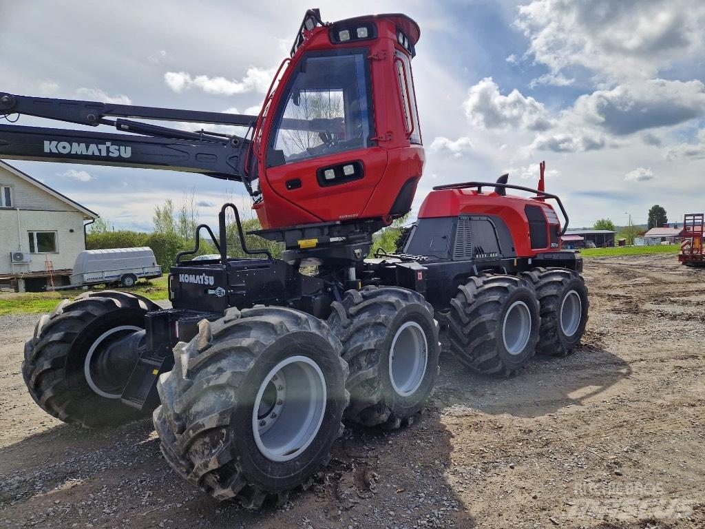 Komatsu 931 XC Harvester