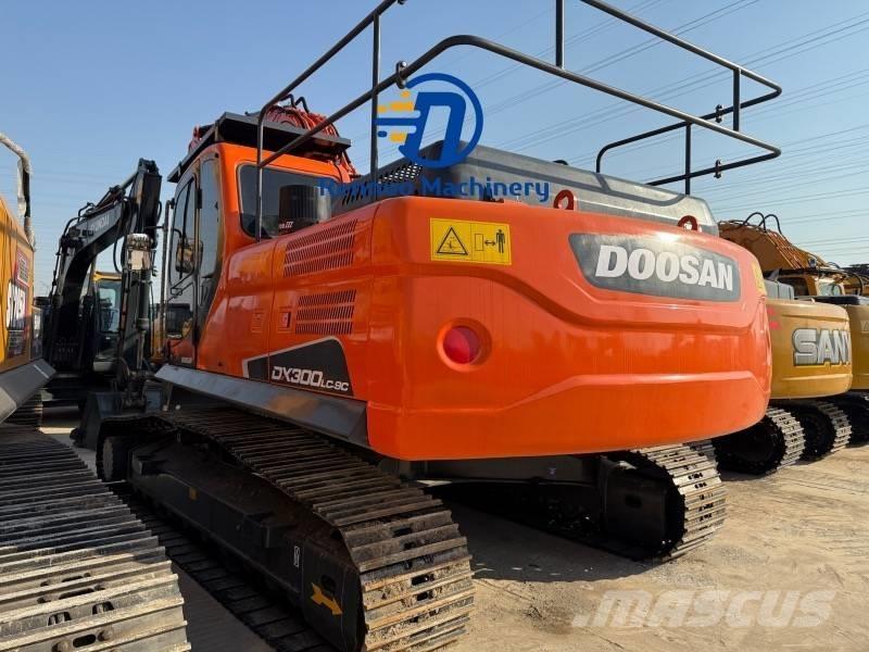 Doosan DX 300LC-9C Raupenbagger