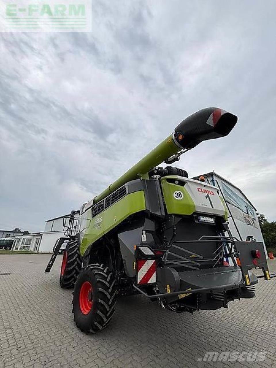 CLAAS lexion 6800 Mähdrescher