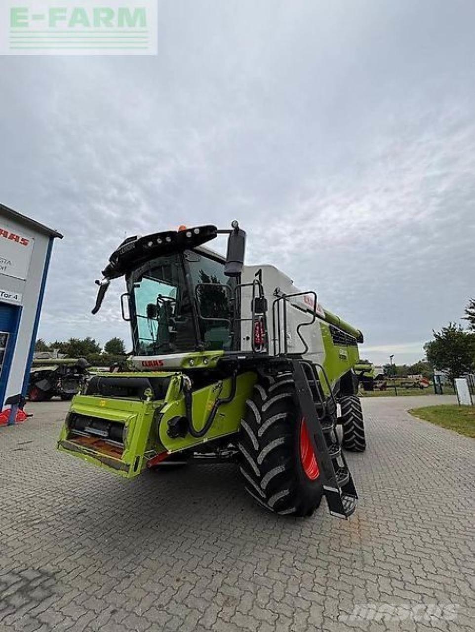CLAAS lexion 6800 Mähdrescher