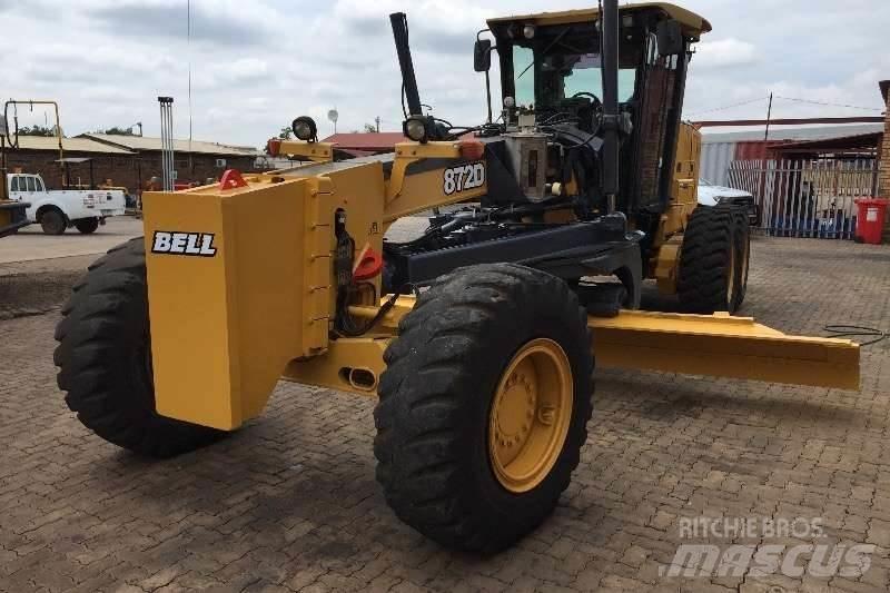 Bell 872D Grader