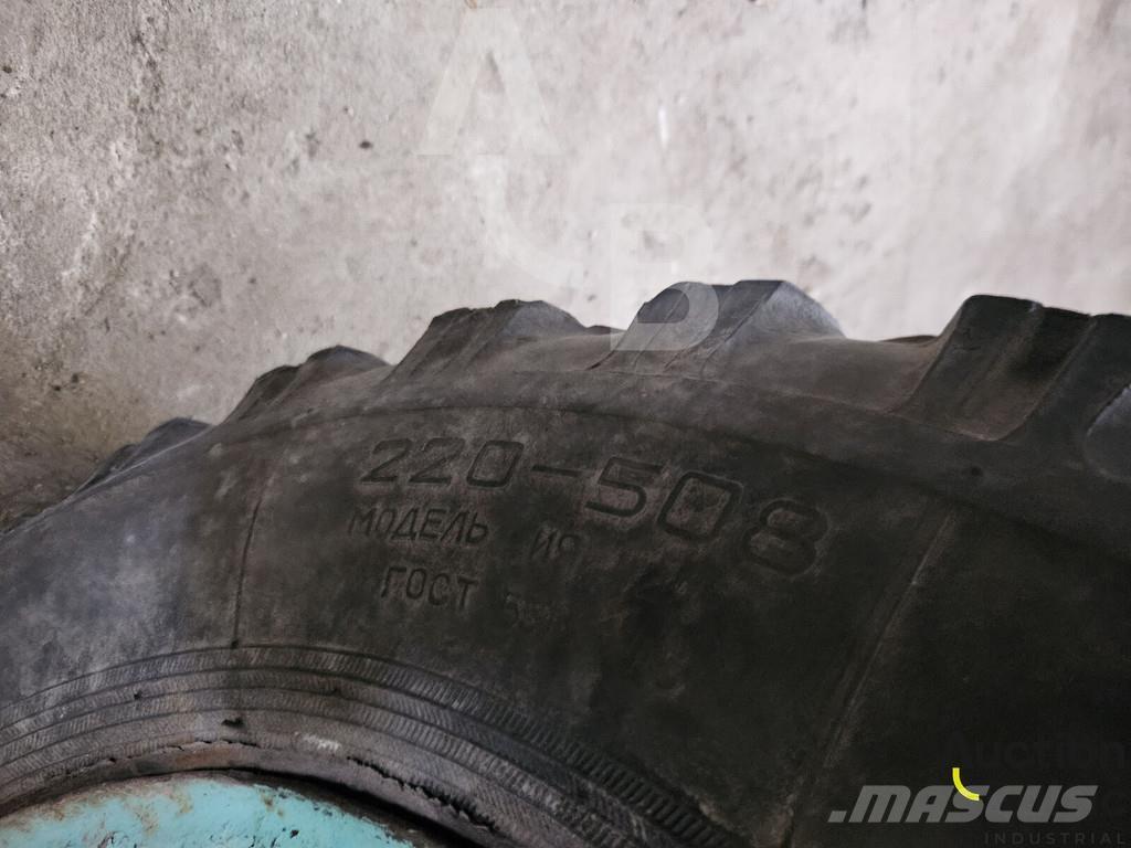 Belarus MTZ 80L Traktoren