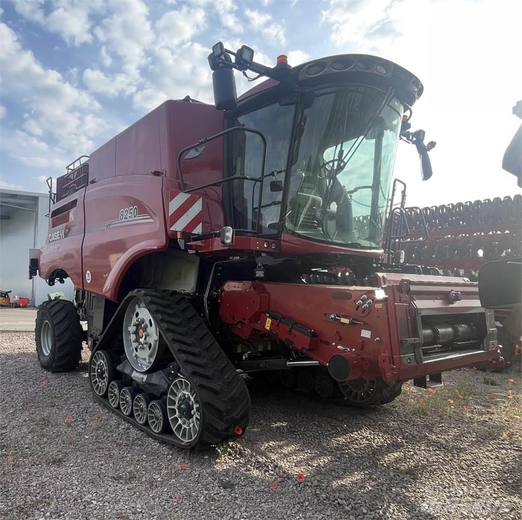 Case IH 8250 ASF Mähdrescher