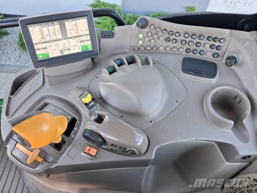 John Deere 6110 R Traktoren