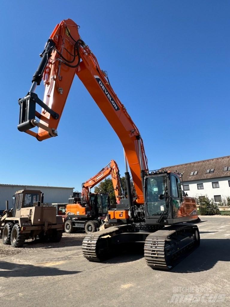 Develon DX300Lc-7 Raupenbagger