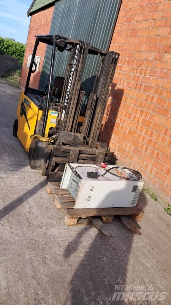 Hyundai 30 BH-9 Elektrostapler