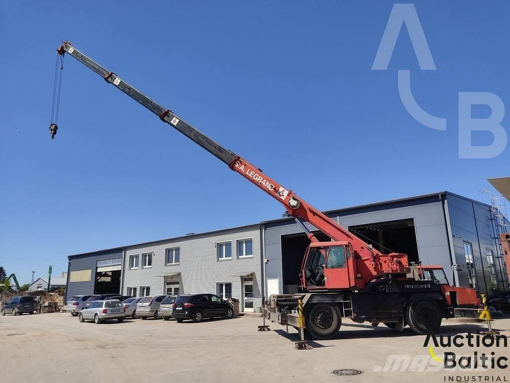 Liebherr LTM 1025 All-Terrain-Krane