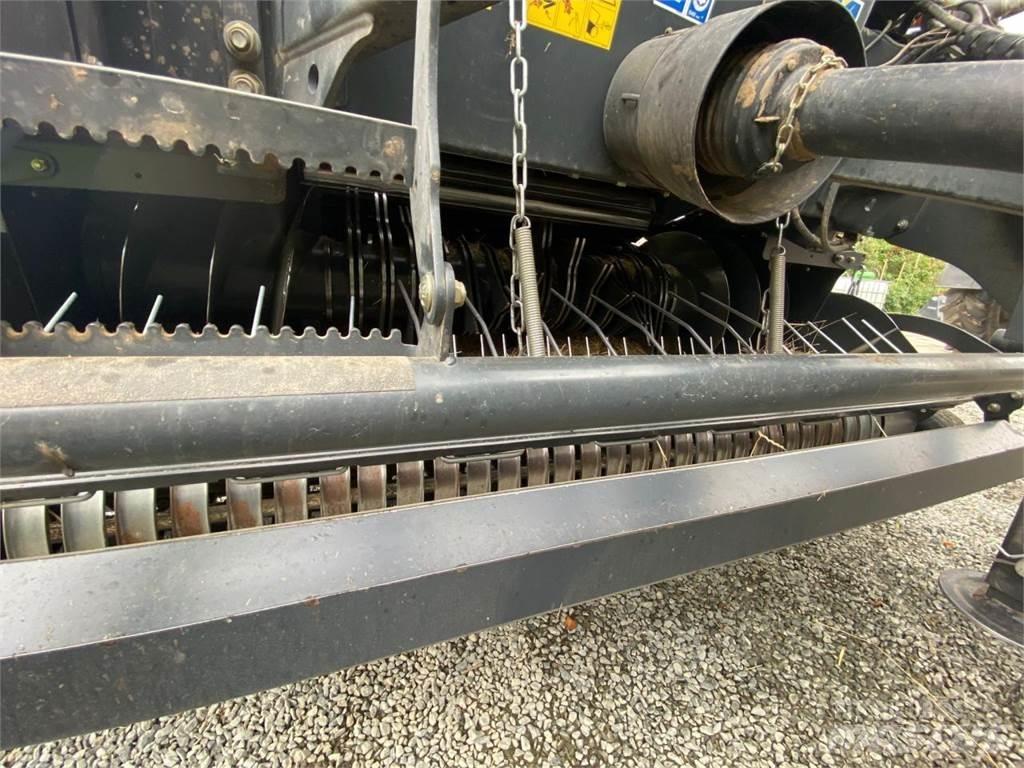 Kuhn VB 2260 Rundballenpressen